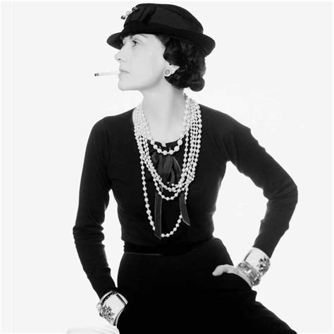 coco chanel pearl|coco chanel pearls history.